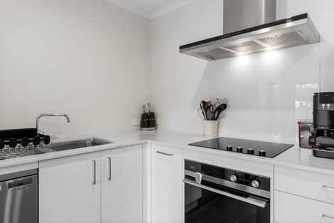 Photo of property in 54 Papatupu Way, Kumeu, 0810