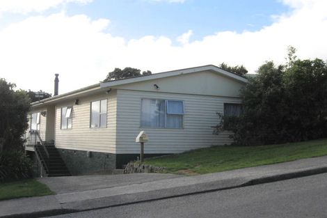 Photo of property in 46 Link Road, Newlands, Wellington, 6037