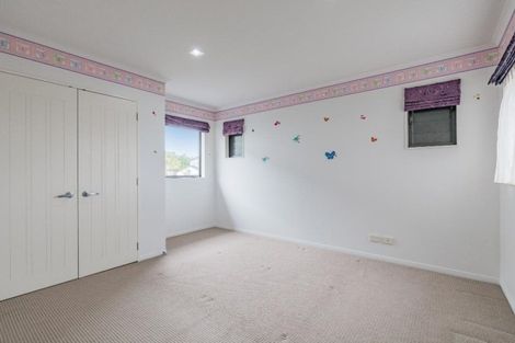 Photo of property in 42 Oakway Drive, Schnapper Rock, Auckland, 0632