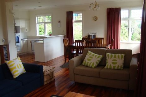 Photo of property in 28 Saint Michaels Crescent, Kelburn, Wellington, 6012