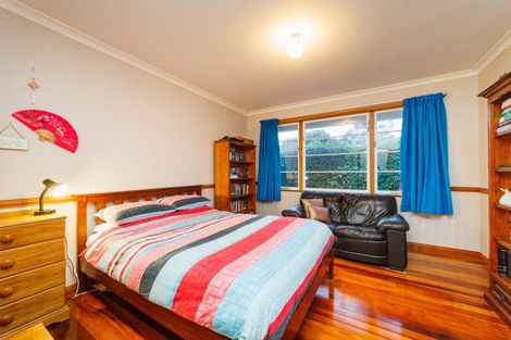 Photo of property in 30 Saint Albans Avenue, Hokowhitu, Palmerston North, 4410