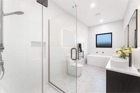 Photo of property in 32 Streamview Way, Long Bay, 0792