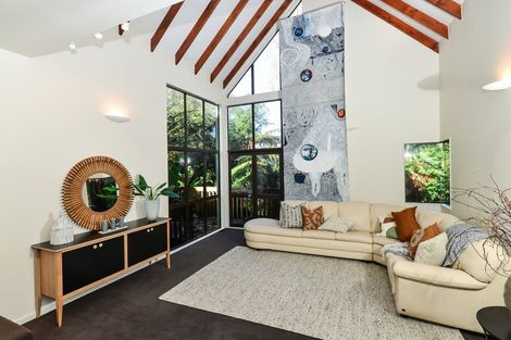 Photo of property in 28b Braid Road, St Andrews, Hamilton, 3200