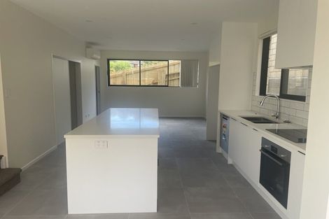 Photo of property in 45d Greenvalley Rise, Glenfield, Auckland, 0629