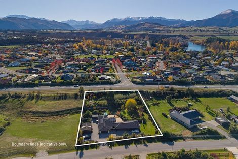 Photo of property in 10 Jack Young Place, Albert Town, Wanaka, 9305