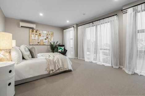 Photo of property in 102 Bassett Road, Remuera, Auckland, 1050