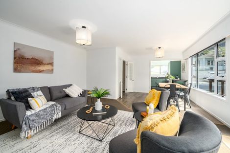 Photo of property in 40 Lincoln Avenue, Tawa, Wellington, 5028