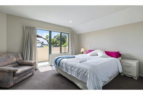 Photo of property in 127a Browns Bay Road, Browns Bay, Auckland, 0630