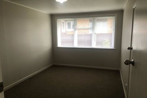 Photo of property in 3164 Great North Road, New Lynn, Auckland, 0600