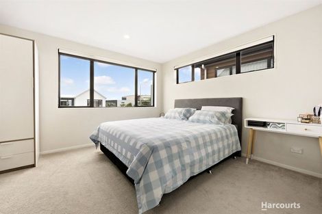 Photo of property in 68 Seafarer Crescent, Stanmore Bay, Whangaparaoa, 0932