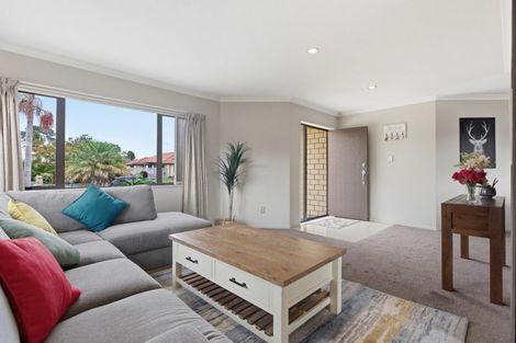 Photo of property in 9 Kereru Place, Pyes Pa, Tauranga, 3112