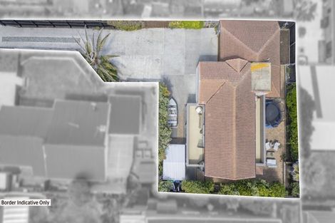 Photo of property in 21 Marine Parade, North New Brighton, Christchurch, 8083