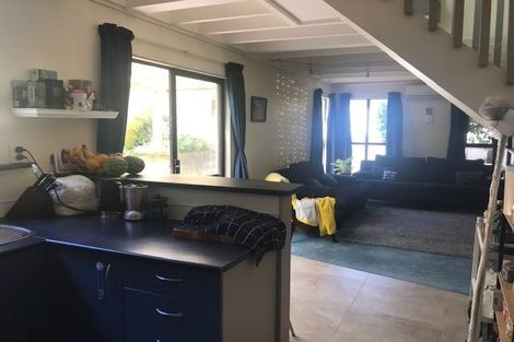 Photo of property in 11 Melrose Crescent, Melrose, Wellington, 6023