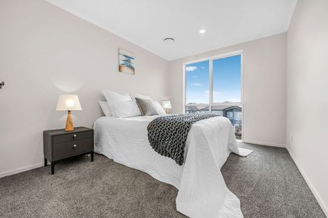 Photo of property in 18 Bushfield Drive, Flat Bush, Auckland, 2019