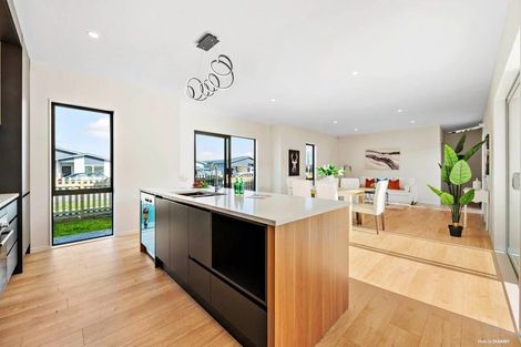 Photo of property in 1 Creswell Lane, Papakura, 2110