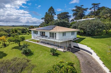 Photo of property in 206 Old School Road, Maungakaramea, Whangarei, 0178
