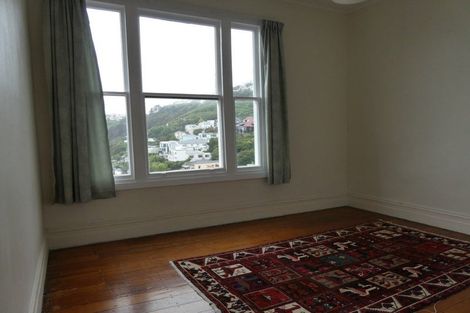 Photo of property in 4 Oriental Terrace, Oriental Bay, Wellington, 6011