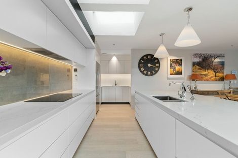 Photo of property in 12 Bay Rise, Wanaka, 9305