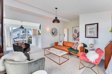 Photo of property in 1/6 Tyne Road, Forrest Hill, Auckland, 0620