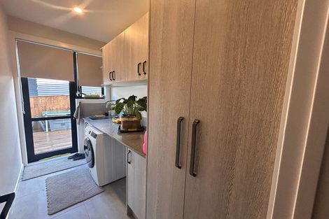 Photo of property in 645-649 South Titirangi Road, Titirangi, Auckland, 0604