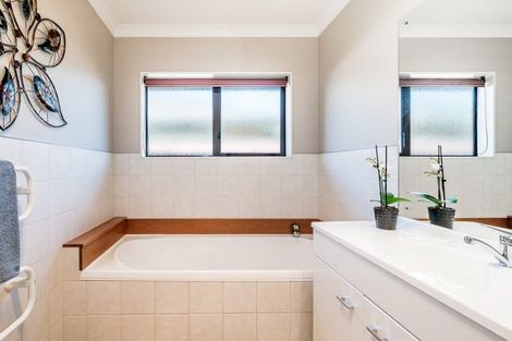 Photo of property in 23 Manhattan Court, Paraparaumu Beach, Paraparaumu, 5032