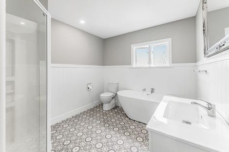 Photo of property in 29 Broadway Avenue, Waikuku Beach, 7473