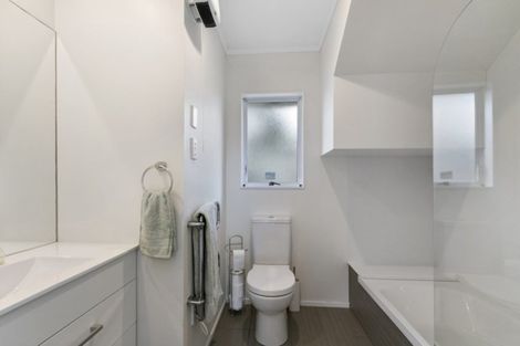 Photo of property in 2a Oriental Street, Petone, Lower Hutt, 5012