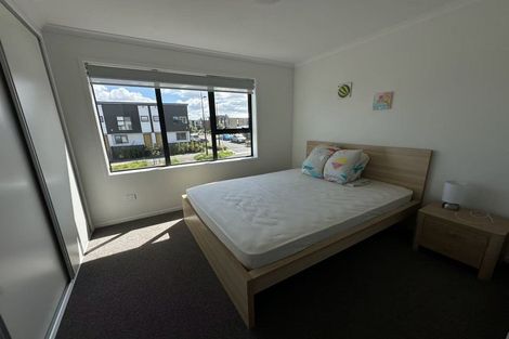 Photo of property in 55 Manarini Road, Westgate, Auckland, 0614