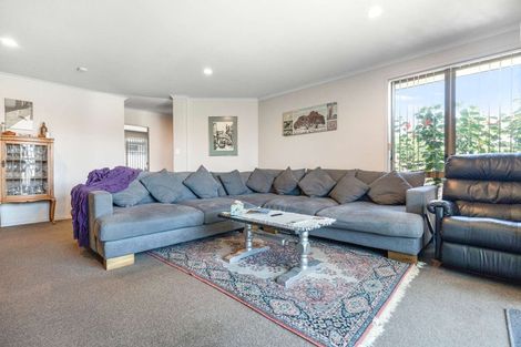 Photo of property in 99 Doncaster Drive, Papamoa Beach, Papamoa, 3118