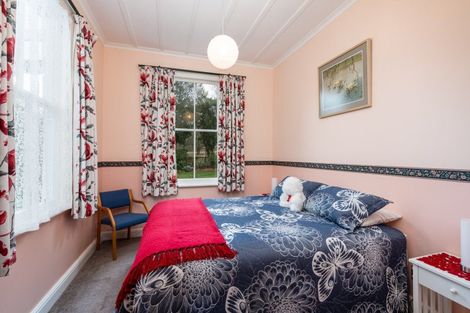 Photo of property in 6 Domain Road, Dunback, Palmerston, 9483