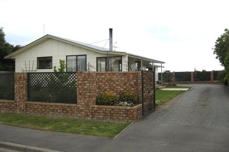 Photo of property in 42 Seadown Crescent, Amberley, 7410