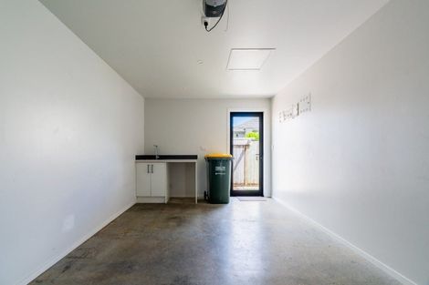 Photo of property in 1136b Heaphy Terrace, Fairfield, Hamilton, 3214