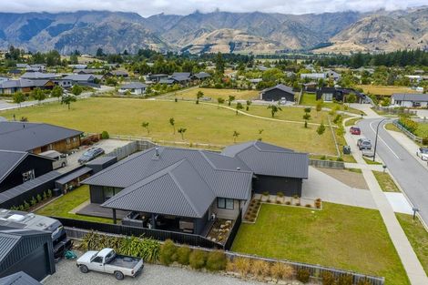 Photo of property in 7 Dingle Street, Lake Hawea, 9382