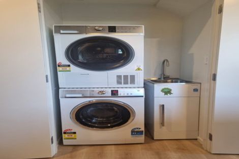 Photo of property in 15 Ara Toutouwai, Karori, Wellington, 6012