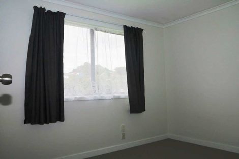 Photo of property in 90 Sunvue Road, Glen Eden, Auckland, 0602