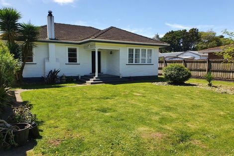 Photo of property in 5 Clark Road, Pahurehure, Papakura, 2113