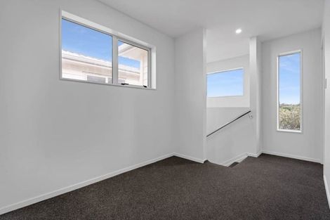 Photo of property in 305e Porchester Road, Takanini, 2112