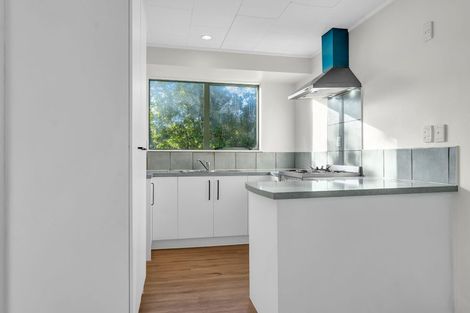 Photo of property in 81a Dundale Avenue, Blockhouse Bay, Auckland, 0600