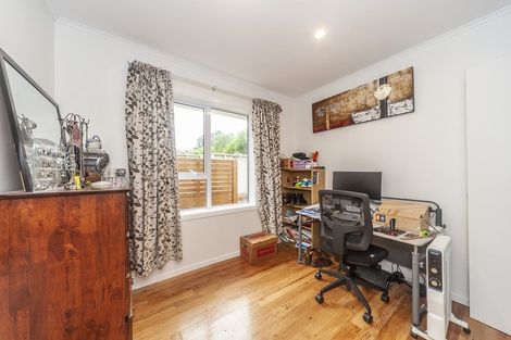 Photo of property in 16 Findlay Street, Tawa, Wellington, 5028