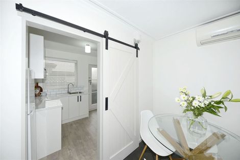 Photo of property in 2/153 Clarence Street, Riccarton, Christchurch, 8011