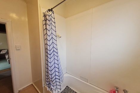 Photo of property in 17 Paeroa Street, Riccarton, Christchurch, 8041