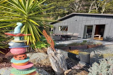 Photo of property in 586a Pataua Road South, Pataua South, Onerahi, 0192