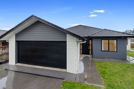 Photo of property in 11 Waikaka Place, Rototuna North, Hamilton, 3210