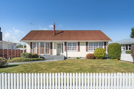 Photo of property in 5 Fisher Place, Carterton, 5713