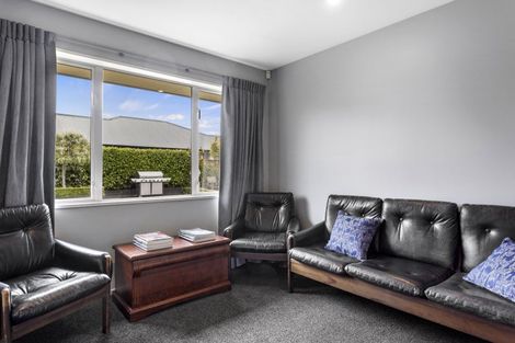 Photo of property in 8 Beech Drive, Rangiora, 7400