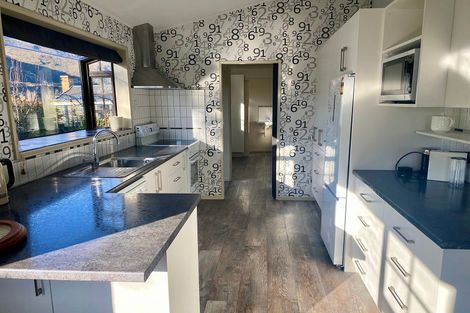 Photo of property in 1 Donegal Street, Cromwell, 9310