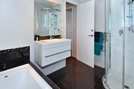 Photo of property in 3 Captain Rings Drive, Papakura, 2110