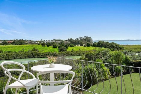 Photo of property in 14 Weona Place, Westmere, Auckland, 1022