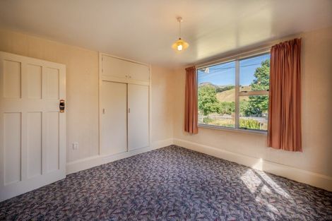Photo of property in 4512 Christchurch Akaroa Road, Little River, 7591