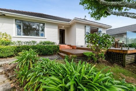 Photo of property in 86 Mangorei Road, Strandon, New Plymouth, 4312